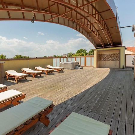 Rosiem House Hotel เตคีร์กิโอล ภายนอก รูปภาพ