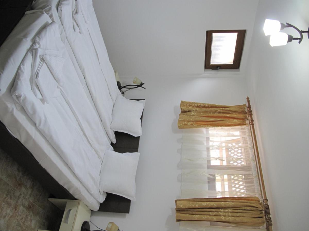Rosiem House Hotel เตคีร์กิโอล ภายนอก รูปภาพ