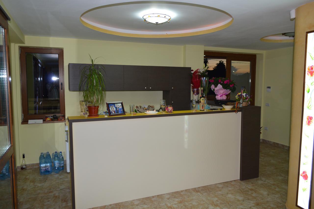 Rosiem House Hotel เตคีร์กิโอล ภายนอก รูปภาพ