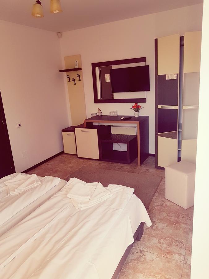 Rosiem House Hotel เตคีร์กิโอล ภายนอก รูปภาพ