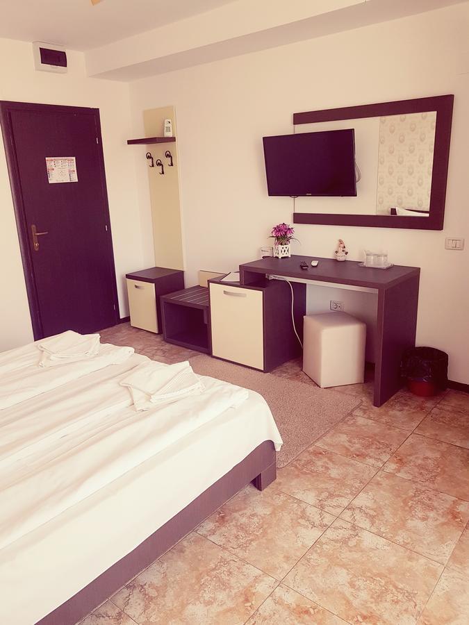 Rosiem House Hotel เตคีร์กิโอล ภายนอก รูปภาพ