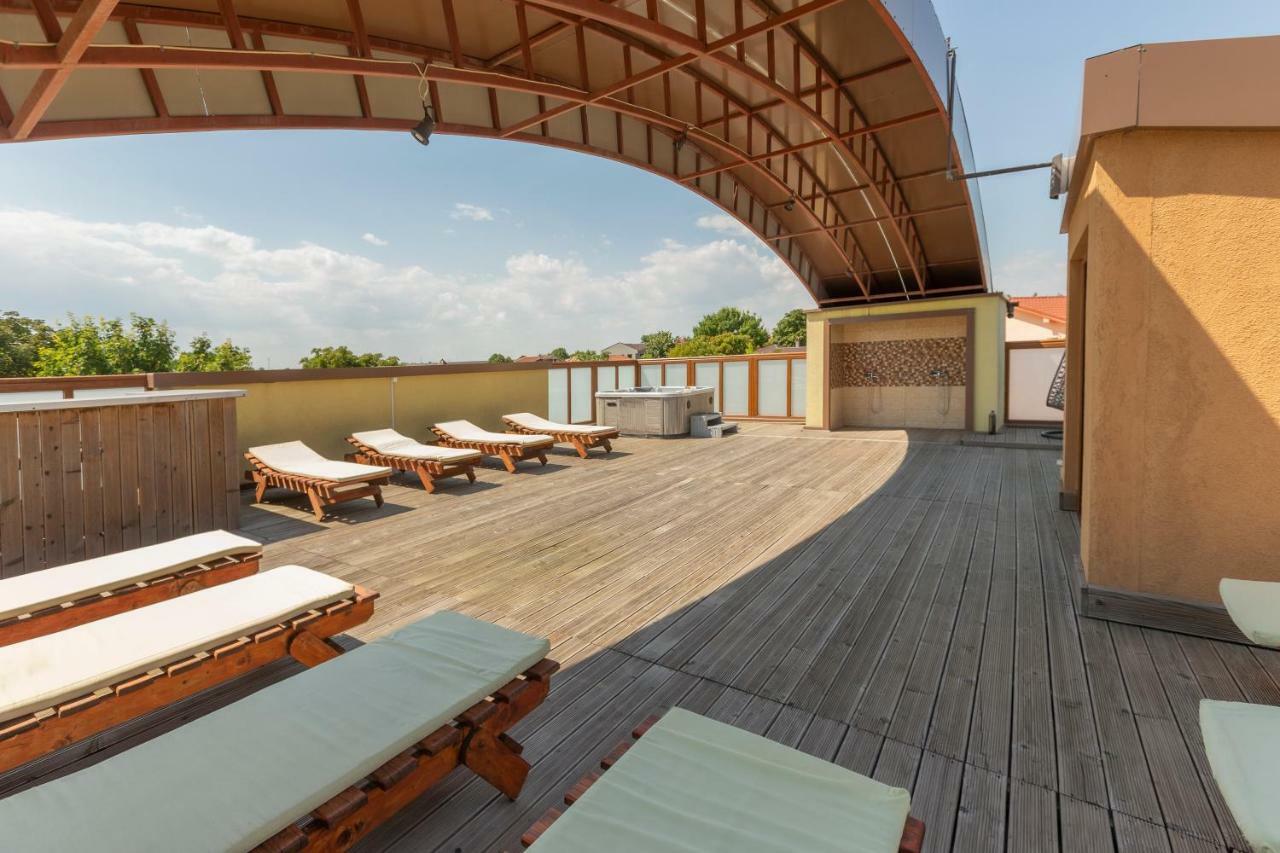 Rosiem House Hotel เตคีร์กิโอล ภายนอก รูปภาพ