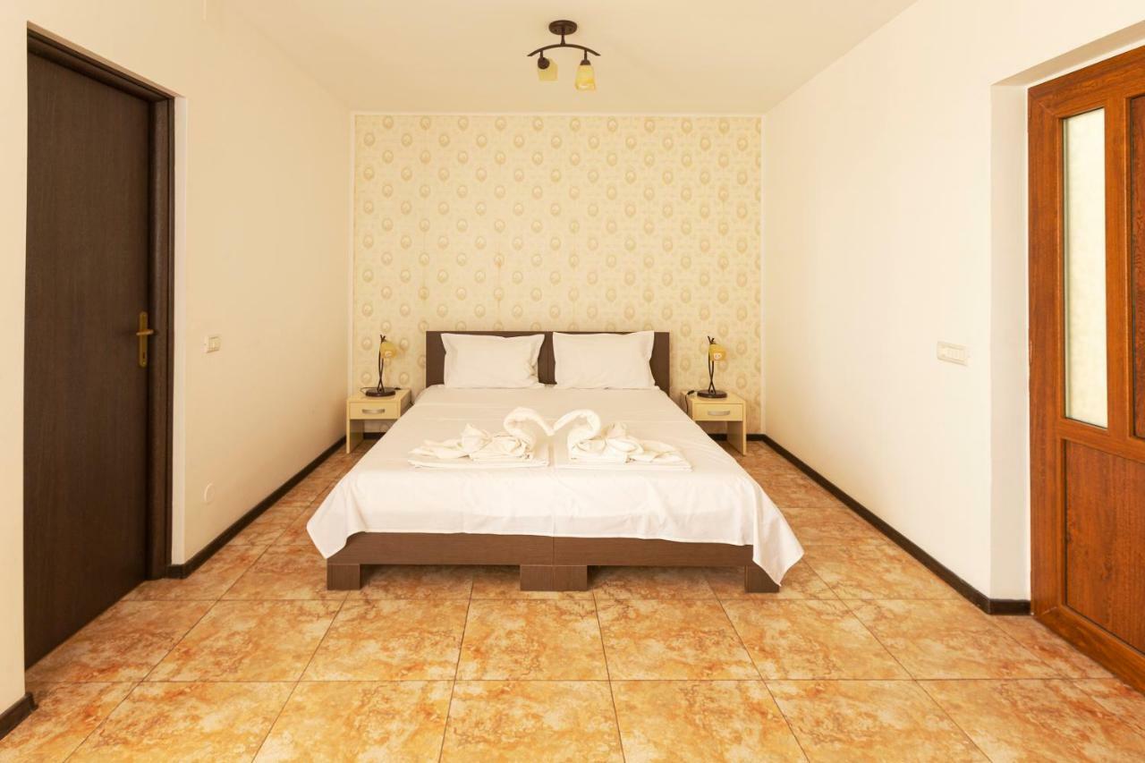 Rosiem House Hotel เตคีร์กิโอล ภายนอก รูปภาพ